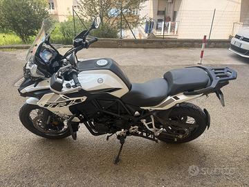 TRK BENELLI 502X