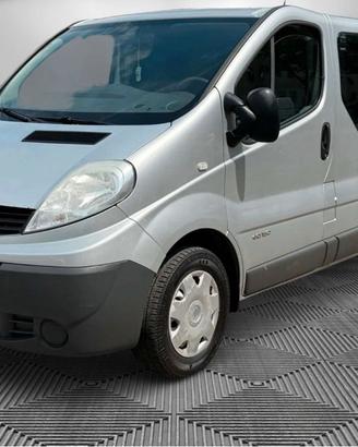 Renault Trafic Passenger 9 Posti Anno 2007