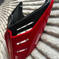 Copri codone in carbonio Ducati