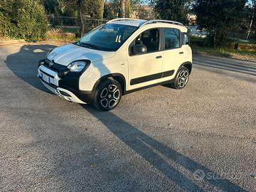 FIAT Panda Cross hybrid unico proprietario