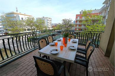 LUGLIO BILO CON GRANDE TERRAZZA ZONA P.ZZA AURORA