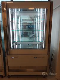 Vetrina ISA Cristal tower