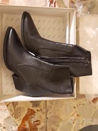 Stivaletti pelle nera