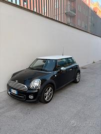Mini Cooper D 1.6 R56