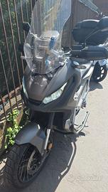 Honda xadv 750 