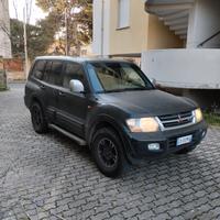 Mitsubishi Pajero v 60