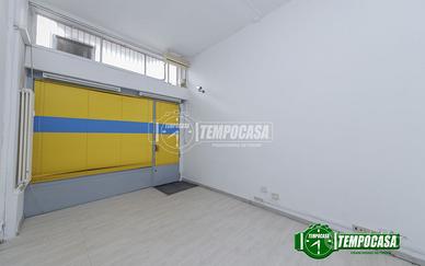 Negozio a Milano Via Gallarate 1 locali