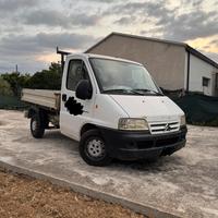 Autocarro Citroen Jumper HDI 2.2