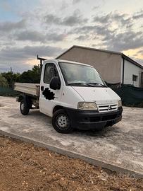 Autocarro Citroen Jumper HDI 2.2
