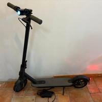 monopattino elettrico xiaomi essential 