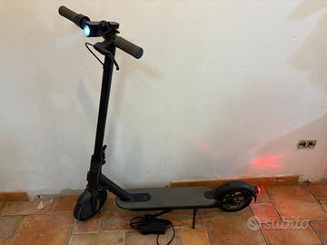 monopattino elettrico xiaomi essential 