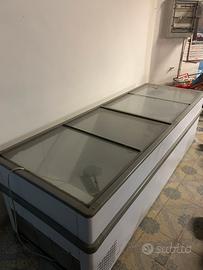 Congelatore 2,5 metri con vetri scorrevoli