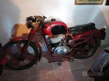 Motoveicolo CM 160 cc