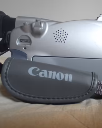 videocamera Canon MV500 con registratore digitale
