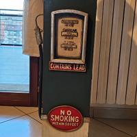 Porta Cd, DVD e oggetti vintage.