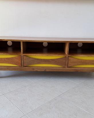 Mobile TV Maisons Du Monde - Elegante e funzionale