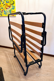 Rete pieghevole singola salvaspazio con ruote