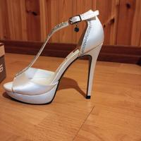 Scarpe da sposa in raso con strass