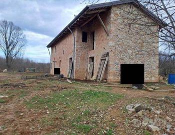 Immobile in asta di 1383 m² con 2 locali a Crocett