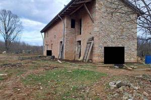 Immobile in asta di 1383 m² con 2 locali a Crocett