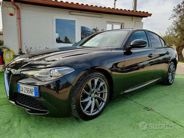 Alfa Romeo Giulia 2.2 Turbodiesel 160 CV AT8 Super