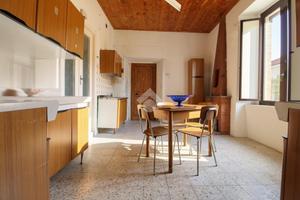 3 LOCALI A VIBONATI