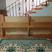 Banconi  e tavoli in legno massello