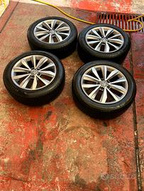 Cerchi e gomme Volkswagen t roc 215/55/17