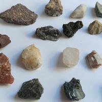 Misto di Minerali e Pietre