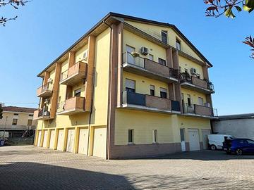 Appartamento su 2 livelli - SAN POLO TORRILE