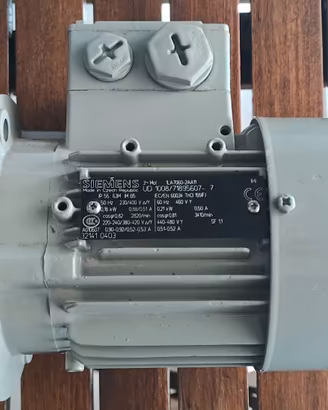 Motore elettrico trifase SIEMENS 1LA7060-2AA11