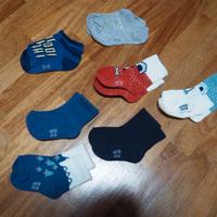 7 paia di calzini nuovi per neonato e bimbo/a