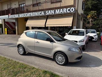 LANCIA - Ypsilon - 1.2 69 CV 5 porte Platinum