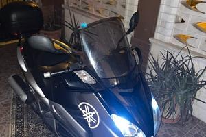 Yamaha xmax 125