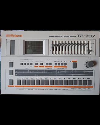 Drum machine ROLAND TR707