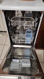 lavastoviglie Indesit libera istallazione 