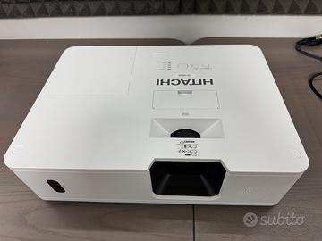 Proiettore Hitachi CP-X5550