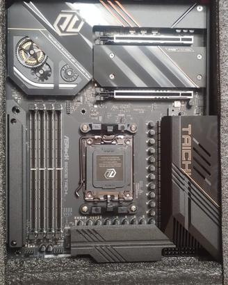 Scheda Madre ASRock B650E Taichi (Socket AM5)