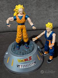 Dragonball SS Goku+ Gohan con base parlante. 