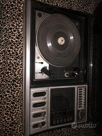 Giradischi e radio grundig