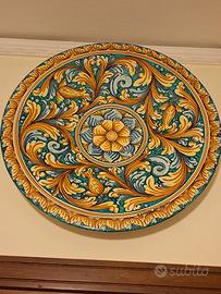 piatto dipinto a mano ornamentale