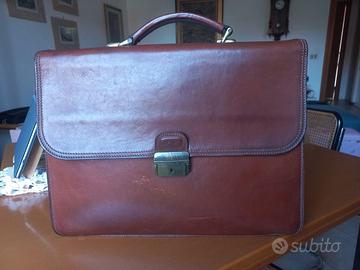 Borsa 24 ore in pelle