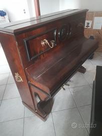 Pianoforte a muro