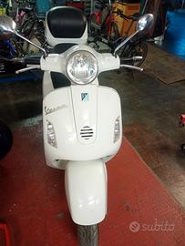 vespa 200 GTS del 2003