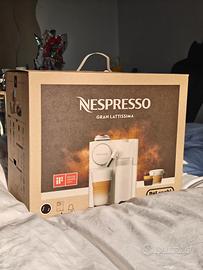 Nespresso Gran Lattissima EN640.B NUOVA SIGILLATA