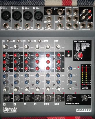 Mixer 10 canali marca AUDIO TOOLS