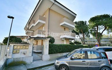 ZONA FALERIENSE, 3 CAMERE, 2 BAGNI, GARAGE!!!