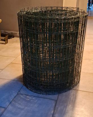 rete metallica con paletti