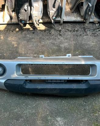 PARAURTI ANTERIORE SUZUKY JIMNY CON FENDI NEBBIA