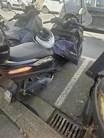 Mo3 piaggio 400 9000 km